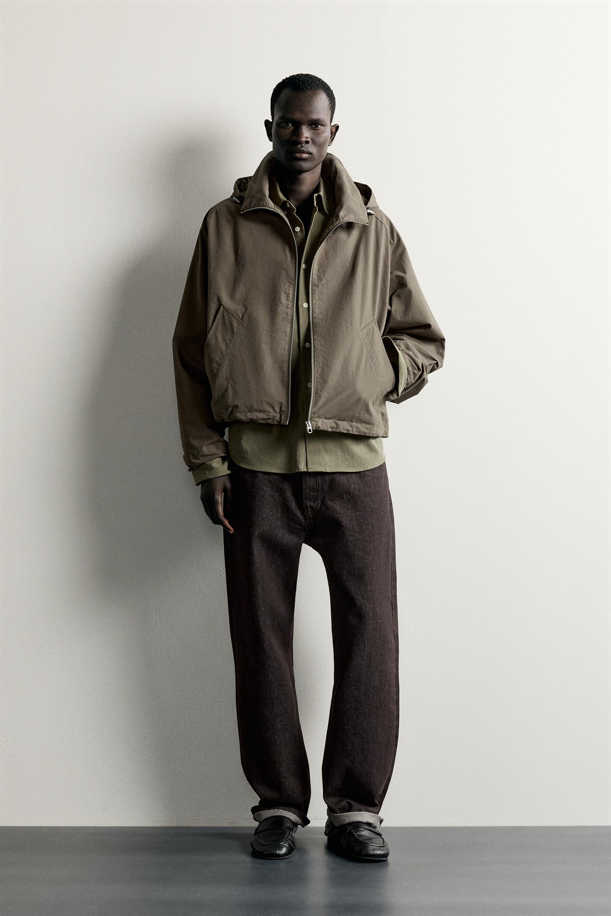 BLOUSON TECHNIQUE CROPPED FIT À CAPUCHE